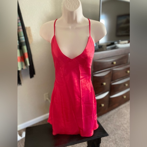 Simple and sexy red Victoria’s Secret baby doll lingerie - Picture 1 of 9